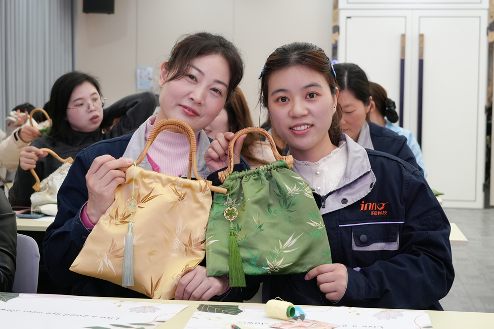 把2026春天“袋”回家 | 英諾科技三八婦女節(jié)限定手作時光